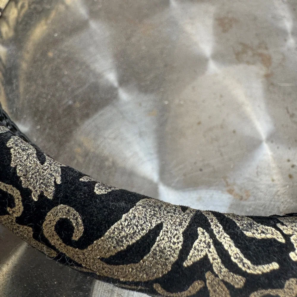 Elegant Black and Gold Fabric Headband. Excellent condition see photos